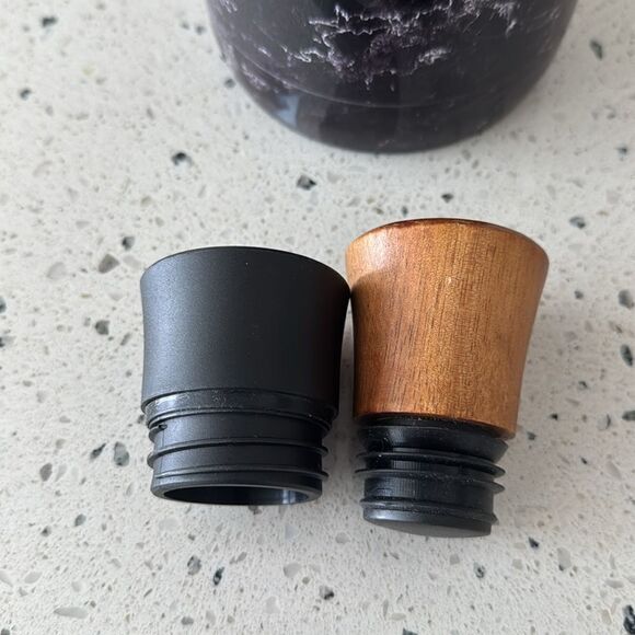 Manna Carafe 50 oz Marble Matte Double Wall Vacuum Insulated Stainless Steel GUC - Picture 5 of 9